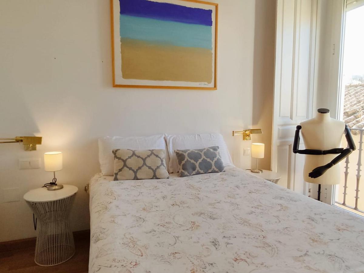 Homeyseville- Lovely Apartment In Seville City Center, Parking Optional Eksteriør billede