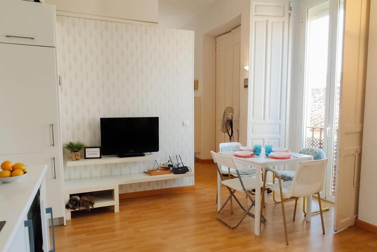 Homeyseville- Lovely Apartment In Seville City Center, Parking Optional Eksteriør billede