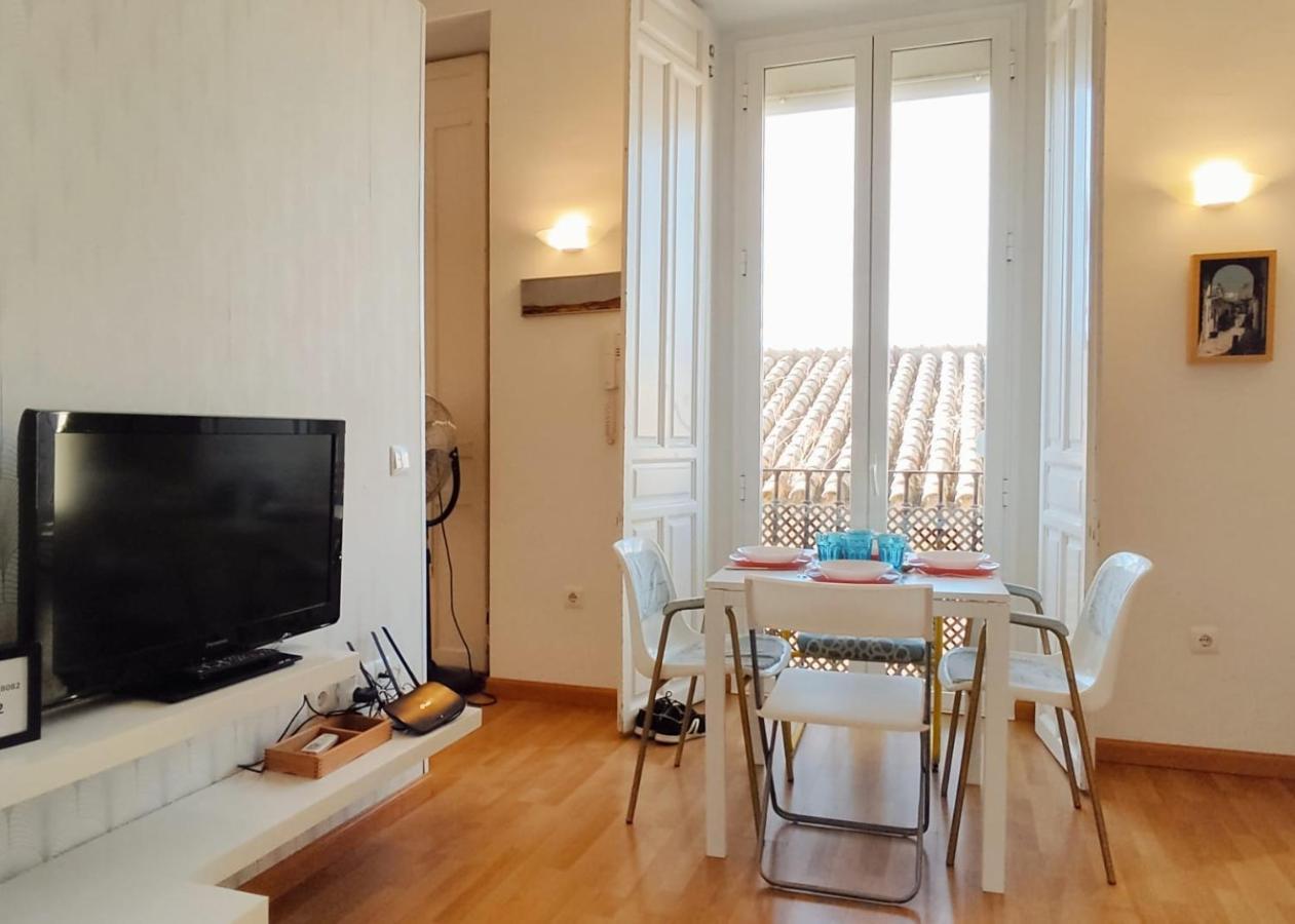 Homeyseville- Lovely Apartment In Seville City Center, Parking Optional Eksteriør billede